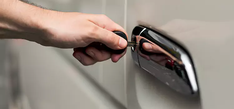 Why Choose Our Auto Locksmith Team in Peoria, IL?